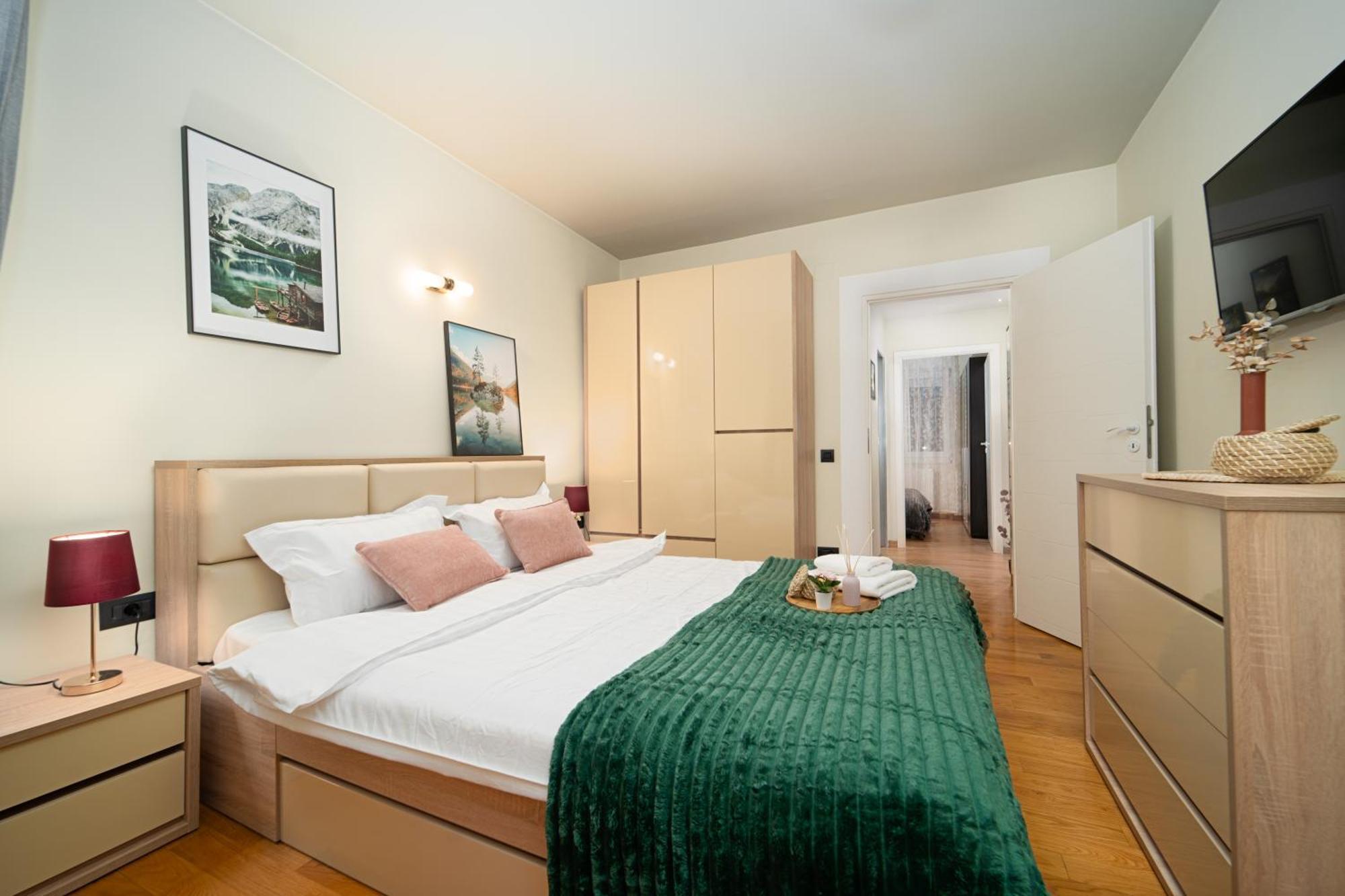 Central Elegant - Anastasia Apartment - By Openhouse Τιμισοάρα Εξωτερικό φωτογραφία